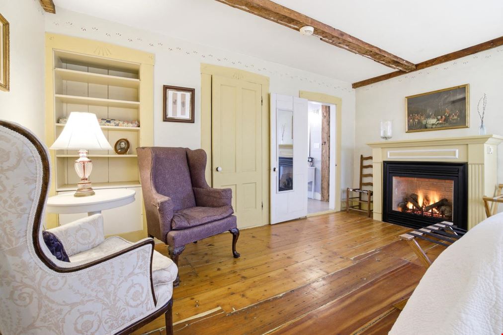 Historic Bed & Breakfast Estate with Event Barn on 5.6 Acres
