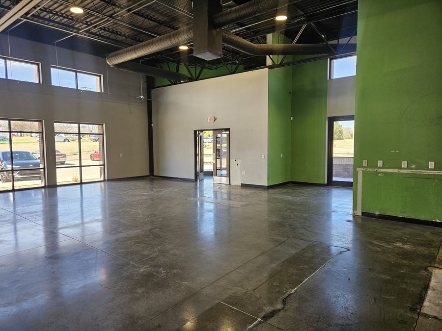 Shoppes at Cheyenne Ridge