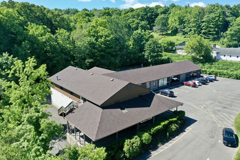 117 Mount Pleasant Road (Route 6), Unit 2, Newtown, CT