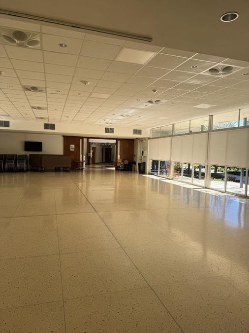 Great Coworking Space For Lease