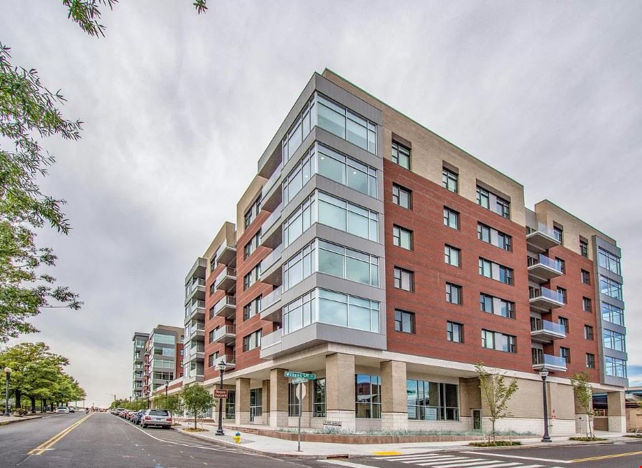 333 W Depot Ave