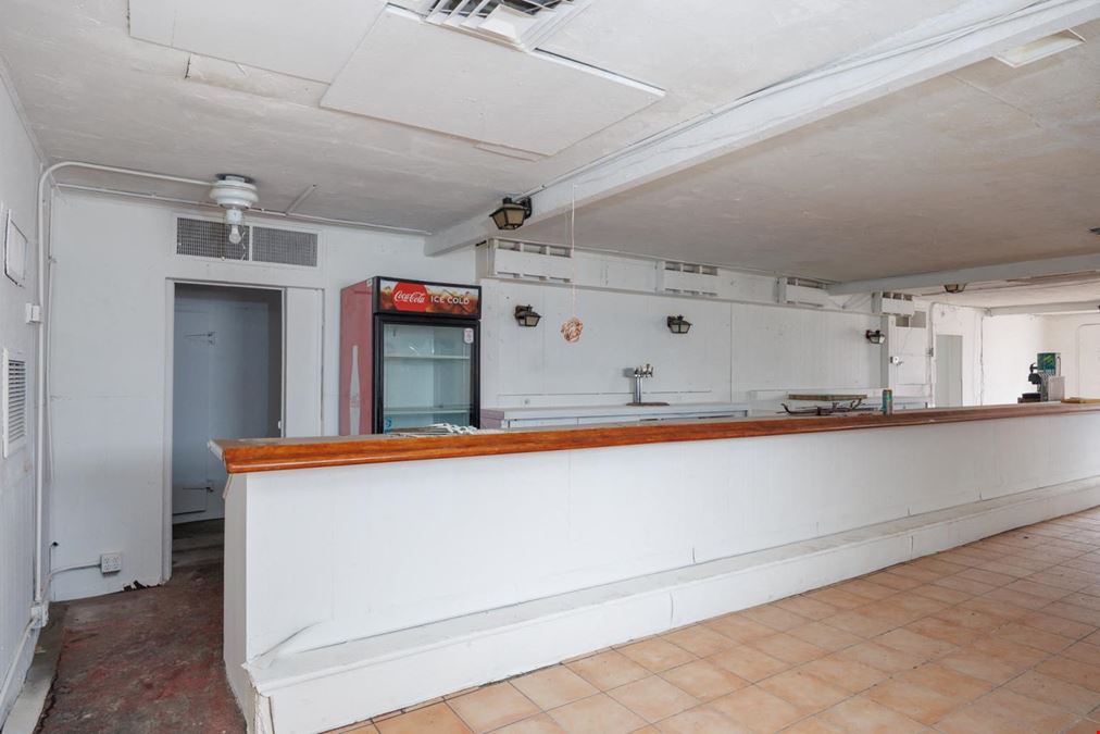 864 E. Jimmie Kerr Blvd