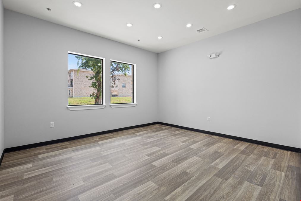 800 North Plano Road