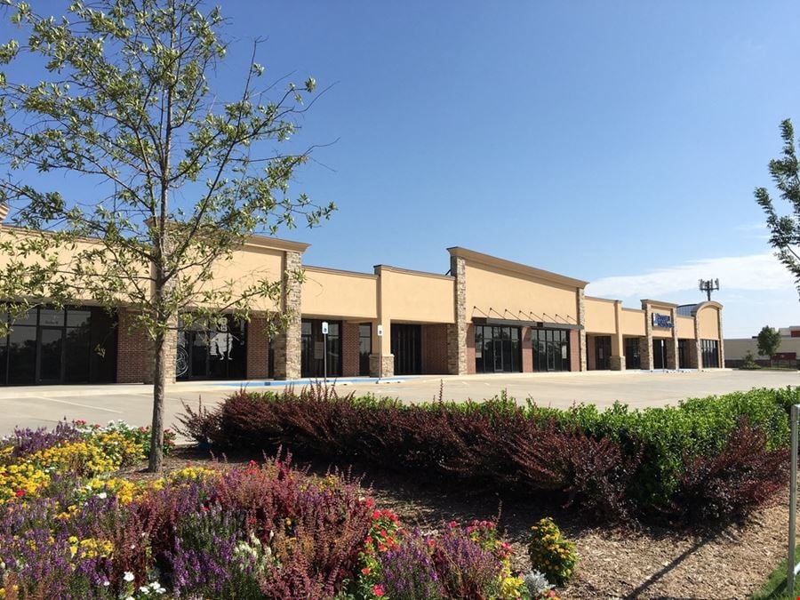 Shadowlake Retail Plaza