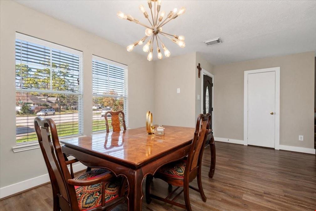FOR SALE | 6230 Kings Oaks Lane, Humble TX