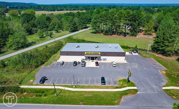 Preview of Retail space for Sale at 7405 Batesville Pike