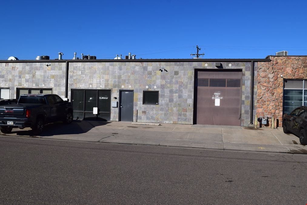 Multitenant industrial Bldg. with 5,258-15,285 SF available for an owner/user