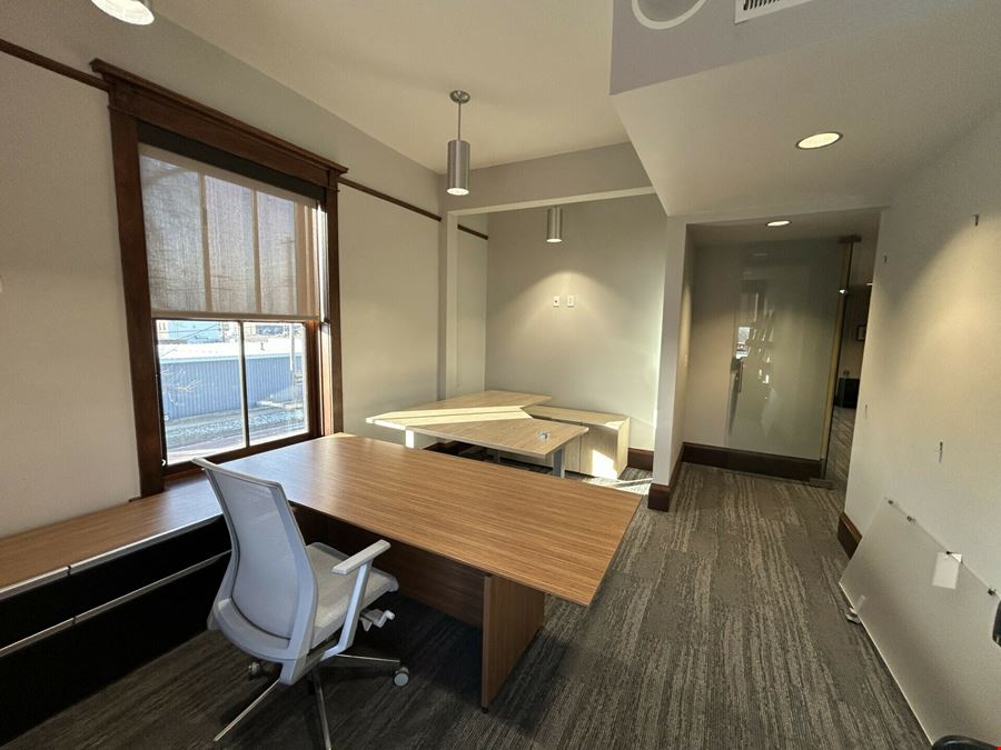 600 E. 7th Street, 2nd Floor