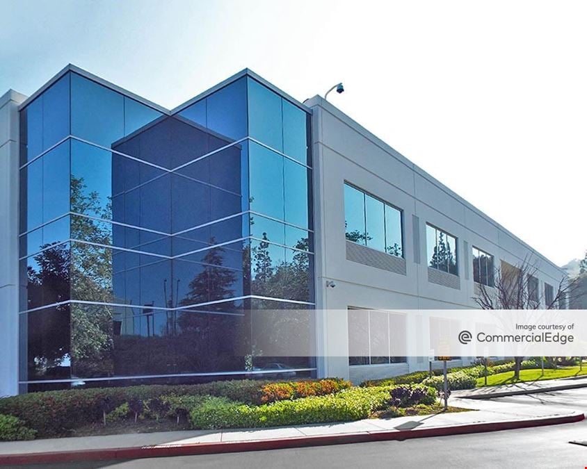 Gateway Corporate Center