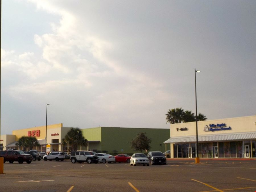 HEB - San Benito Plaza