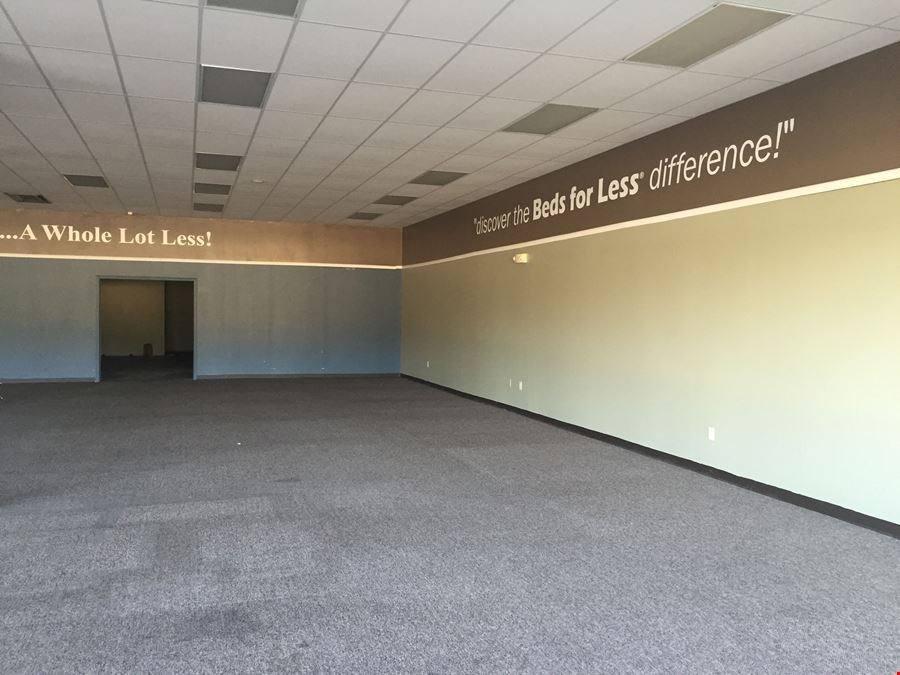 EAST KELLOGG RETAIL CENTER