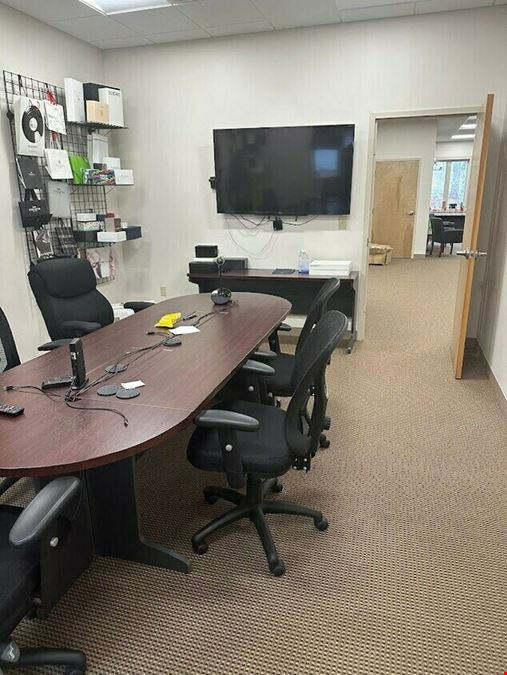 32 Artisan Ct Unit 1