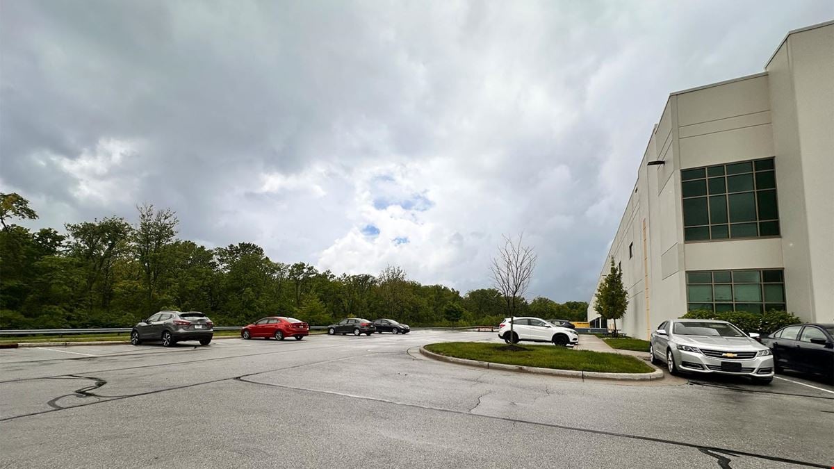 5325 Seerley Rd, Indianapolis, IN 46241