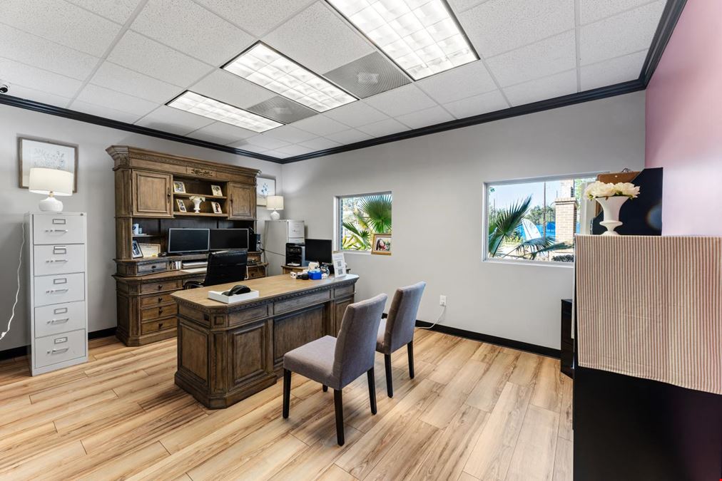 6319 Cypresswood