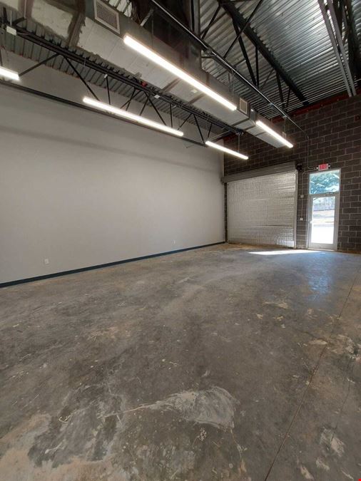 Exceptional Office/Warehouse Investment Opportunity | Prime Conroe Location off Hwy 75/N. Frazier