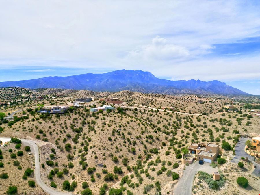 3 Camino Alto