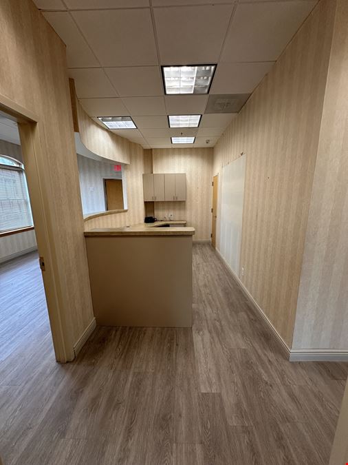 1,100 SF Medical Office Suite | $32.50/SF | Available For Lease