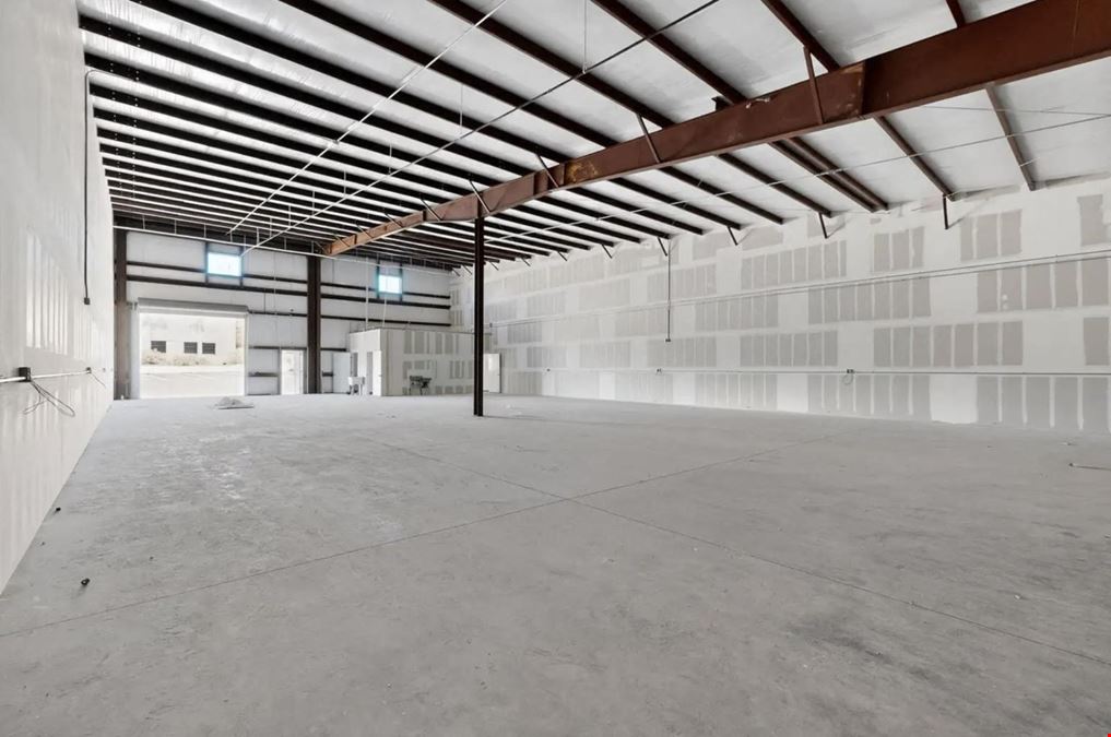 New Build Warehouse Suites Next to Airport & i-25