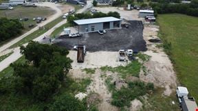 8470 North IH 35 Service Road