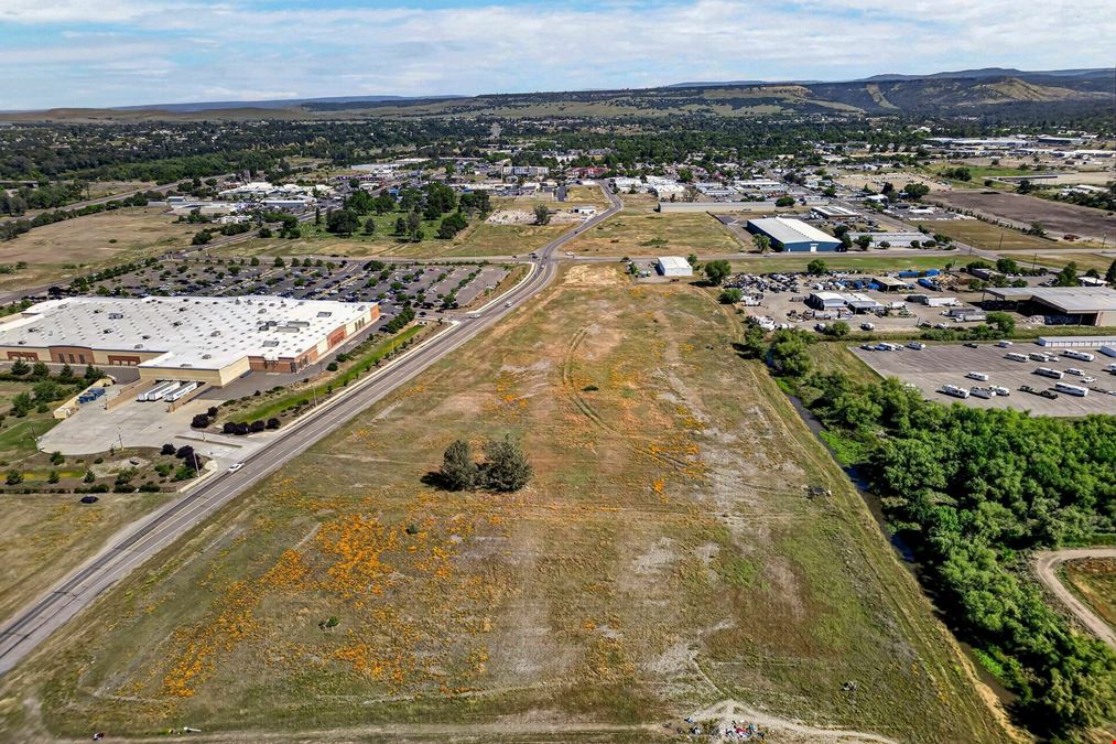 ±9.22 Acres of Prime Retail Land off CA-70 in Oroville, CA