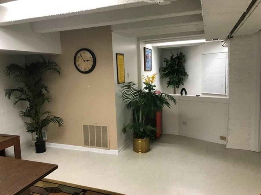 119 W Main (Route 72)