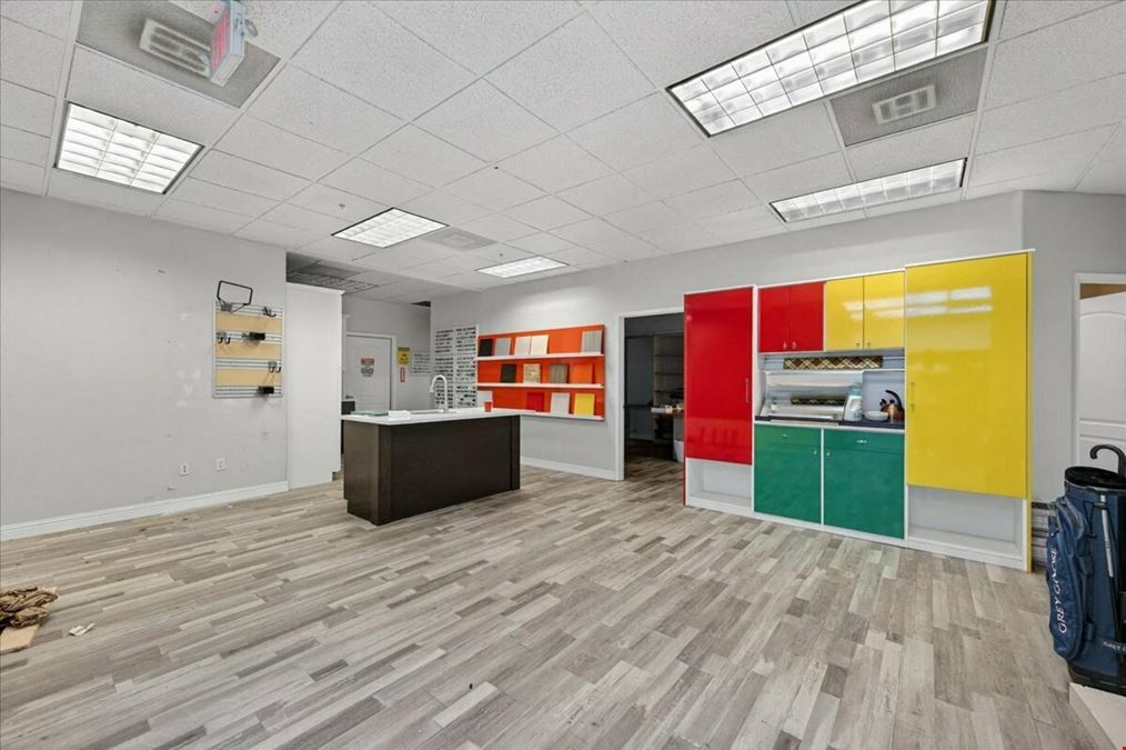 High Quality Office/Warehouse Space in Northeast Fresno, CA