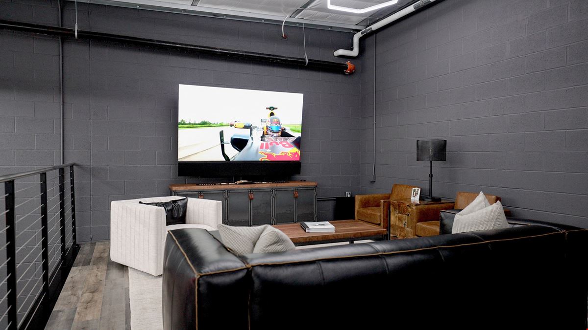 Alpharetta Personal Warehouse - Building 100
