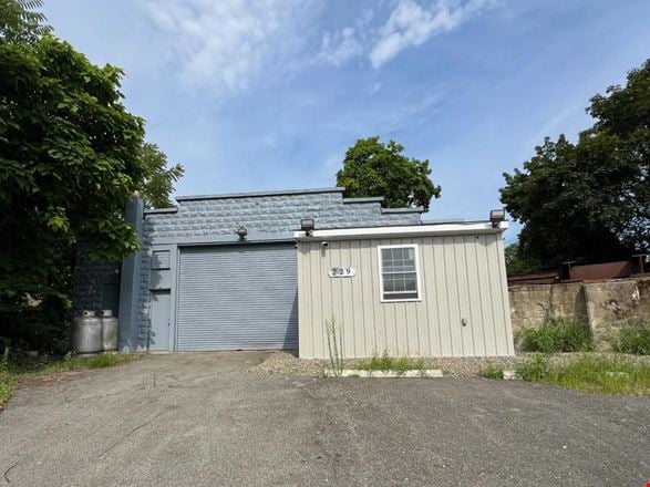Preview of Industrial space for Rent at 227 Union Ave