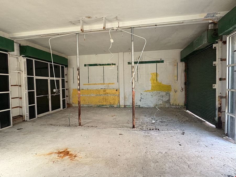 100 Hialeah Dr
