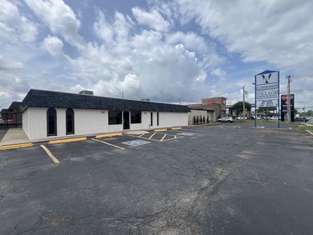 Preview of commercial space at 2812 W Hefner Rd