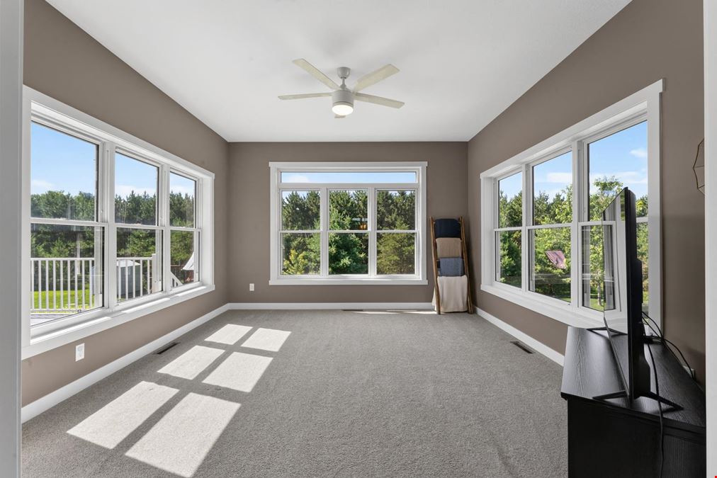 Rochester Premier 35 Acre Estate