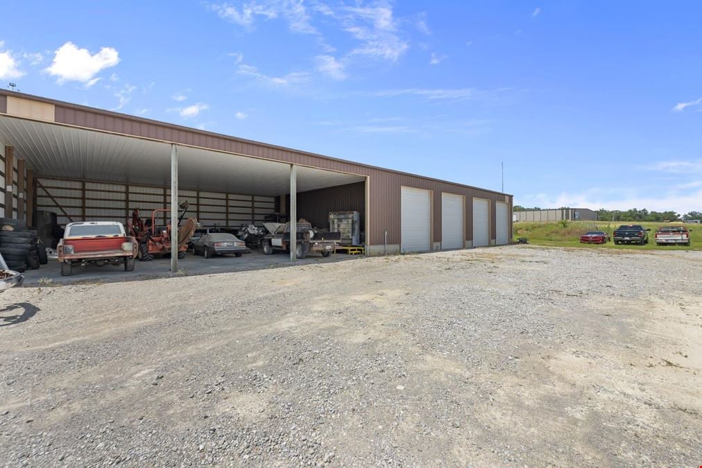 1004 N Main St