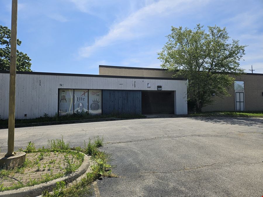 Former Bowling Alley on Roosevelt
