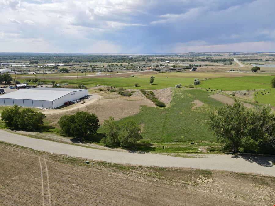 3333 N Frontage Rd