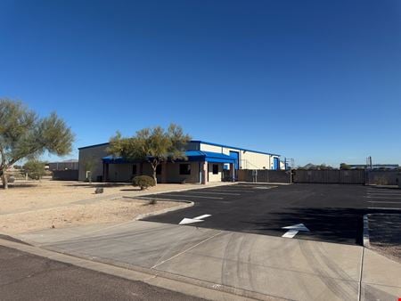 Preview of Industrial space for Rent at 3042 N Rockwell Ave