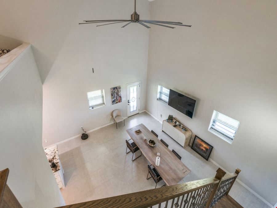 10711 Hidden Lake Ln