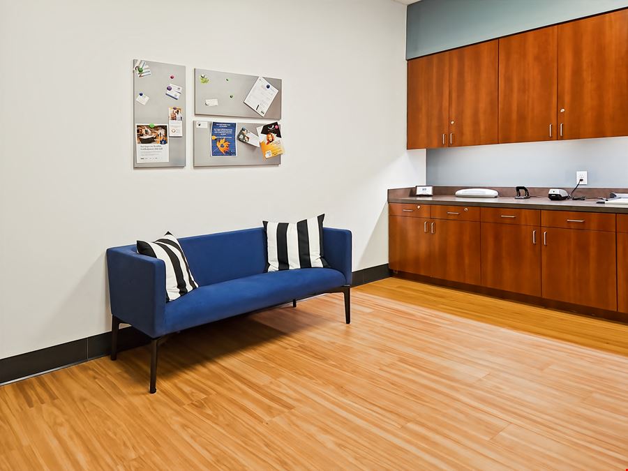 Regus - Cedar Hill - Uptown Village