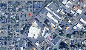NE 10th and Irvine St NE