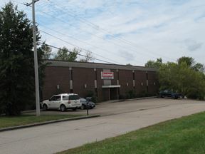 21,980 SF Commercial Industrial Building With Offices & Showroom