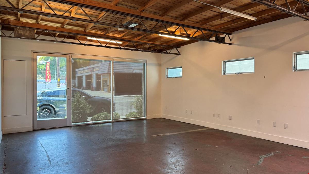 1632 Aviation Blvd