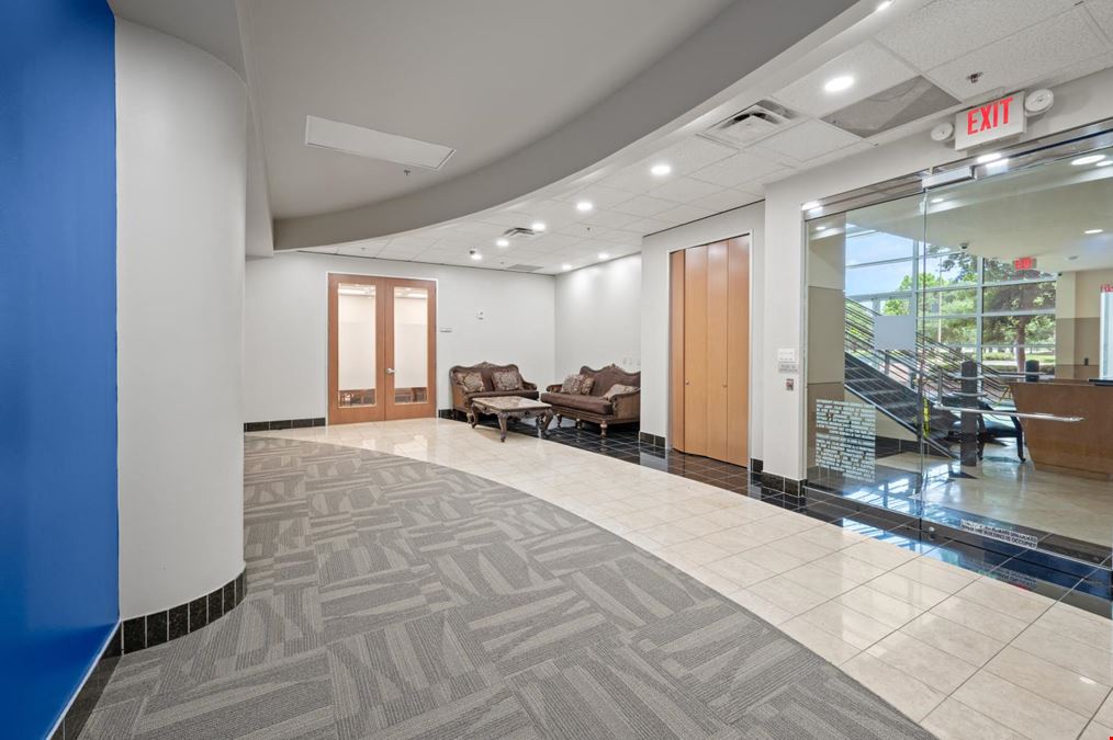 785 Greens Parkway Data Center
