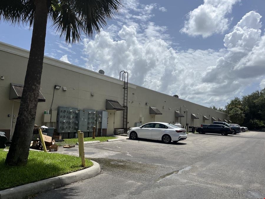 2814 Lee Blvd