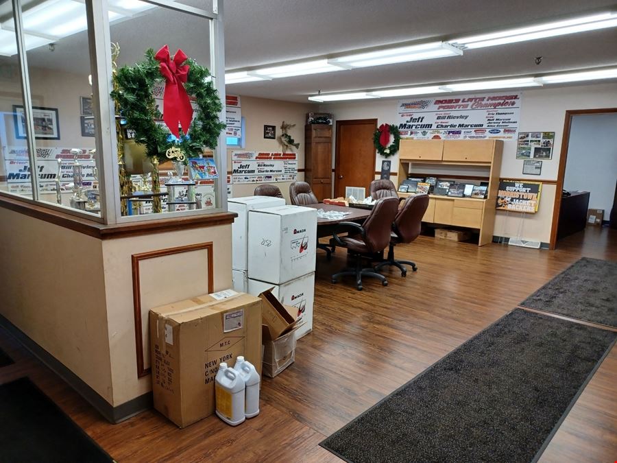 500 N. Rangeline Rd.