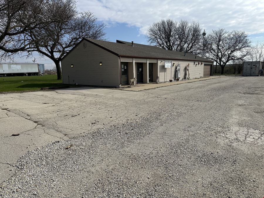 2200 SF Indsutrial Space with office