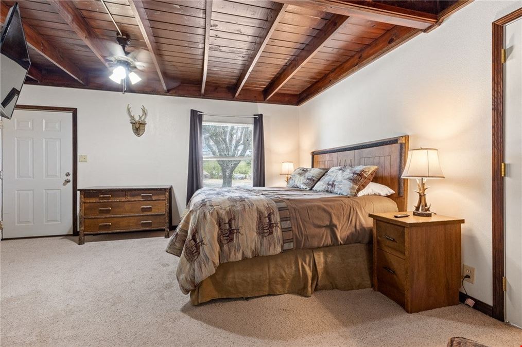 22244 (Restoration Inn) Hwy 281 N
