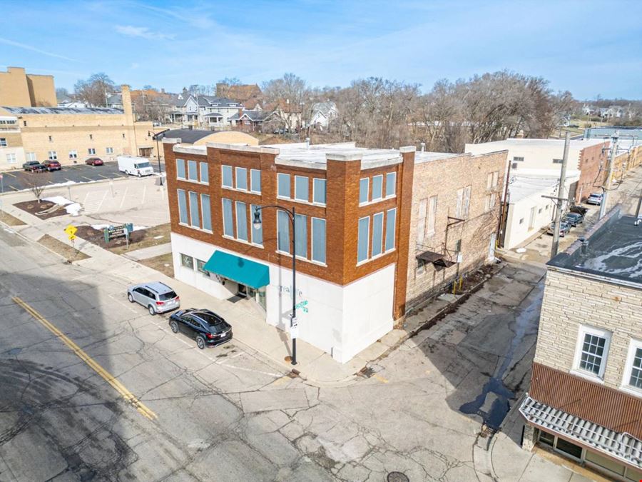 205 W Grand Avenue