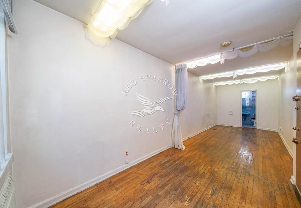 252 East 89th Street Commercial, OneD