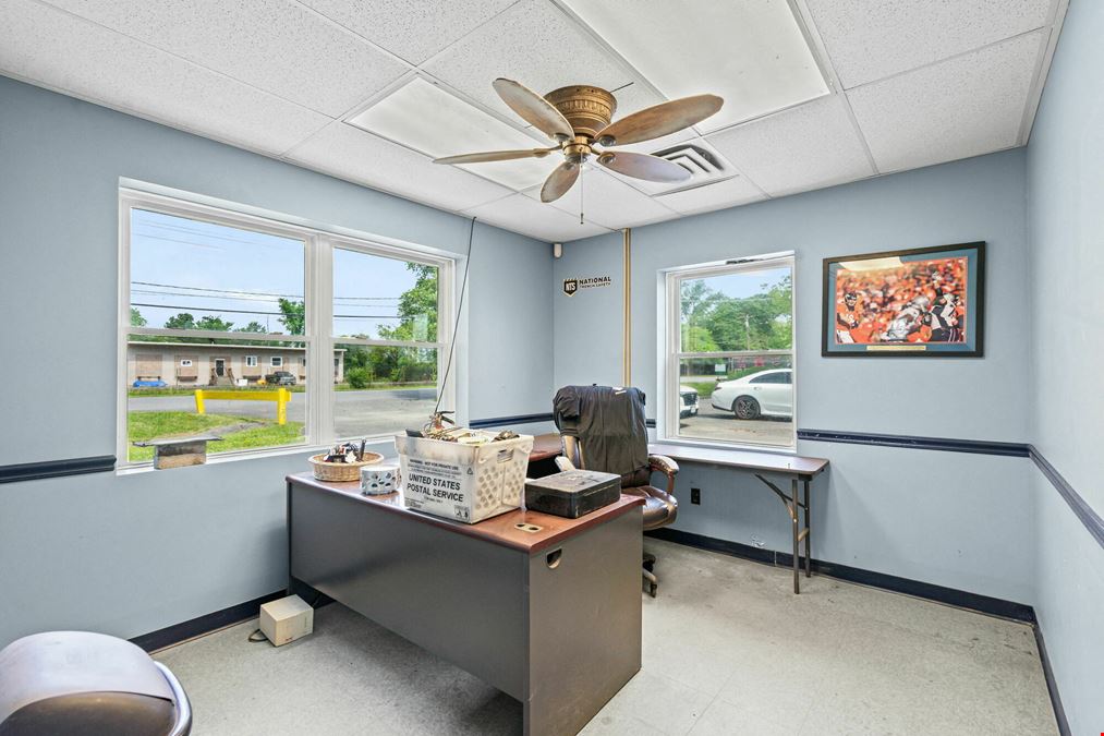 8 Northway Lane