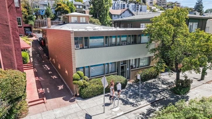 OFFICE BUILDING FOR SALE AND LEASE