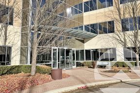1075 W. Entrance Dr